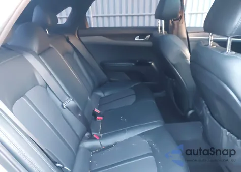 2022 Kia K5 Gt-Line from USA, damaged, VIN 5XXG64J21NG112011